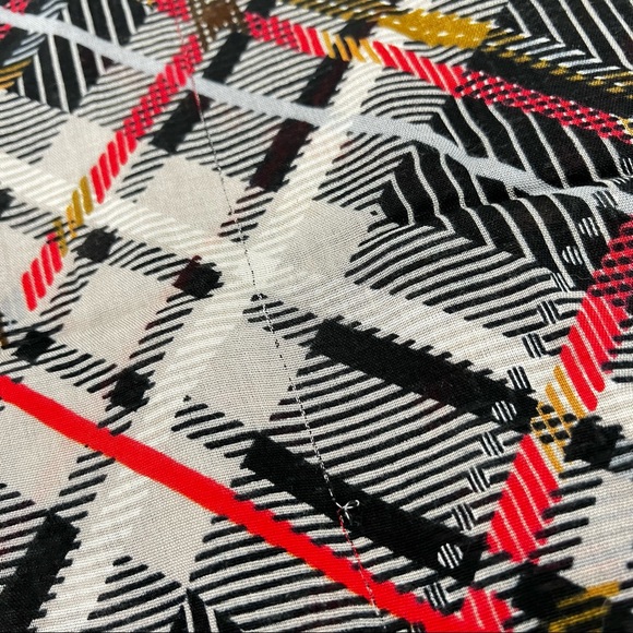 Vera Bradley Soft Fringe Scarf in Sofia Plaid Black Red 74”x25.5” - Picture 12 of 12